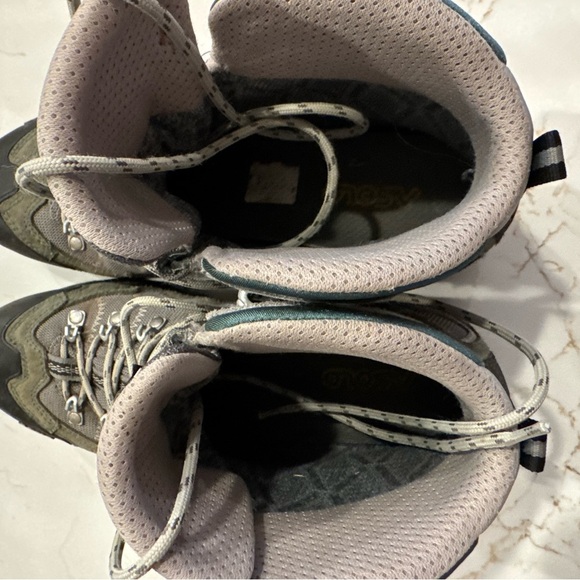 Asolo Women's Hiking Boots - Gray and Olive Goretex Vibram Sole / 10 - Picture 7 of 13